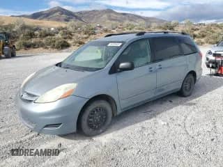 2007 Toyota Sienna LE с VIN 5TDZK23C97S042824, выставлен на аукционе Copart как лот 84290405 с пробегом 188 324 миль миль и Списание • Salvage title. История ставок и продаж доступна на DreamBid. Изображение 1.