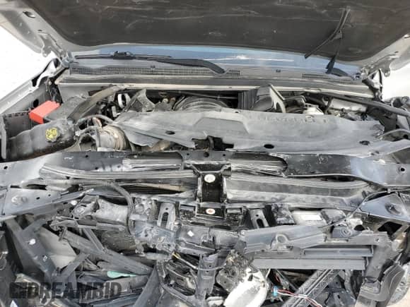 2020 Chevrolet Tahoe LS z VIN 1GNSCAKC9LR265813, wystawiony jako Copart lot #51955445 z przebiegiem 63 647 mil mil oraz Szkoda całkowita • Salvage title. Historia ofert i sprzedaży dostępna na DreamBid. Obrazek 12.