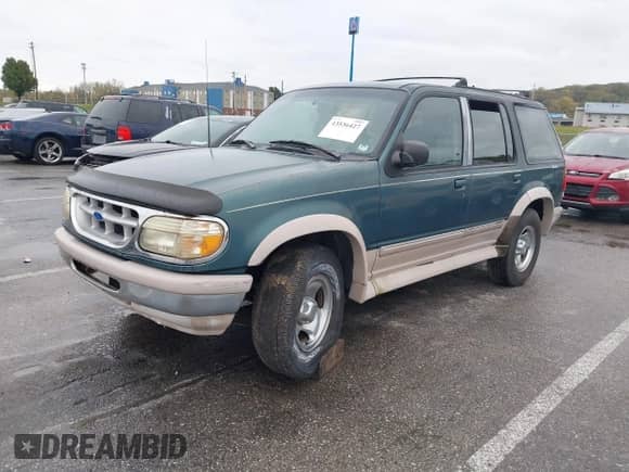 1995 Ford Explorer Eddie Bauer с VIN 1FMDU34X2SZA79941, выставлен на аукционе IAAI как лот 43536427 с пробегом 148 765 миль миль и . История ставок и продаж доступна на DreamBid. Изображение 2.