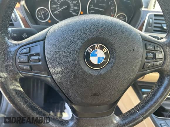 2017 BMW 3 Series 320i with VIN WBA8E1G53HNU12873, listed as a Copart auction lot 90667215 with 151,373 mi miles and Clean title. Bid and sale history available at DreamBid. Image 13.