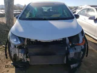 2017 Chevrolet Bolt EV LT z VIN 1G1FW6S05H4190674, wystawiony jako Copart lot #37971653 z przebiegiem 47 808 mil mil oraz . Historia ofert i sprzedaży dostępna na DreamBid. Obrazek 5.