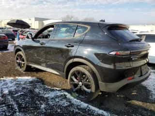 2024 Dodge Hornet GT z VIN ZACNDFANXR3A09505, wystawiony jako Copart lot #85797504 z przebiegiem 8 346 mil mil oraz Szkoda całkowita • Salvage title. Historia ofert i sprzedaży dostępna na DreamBid. Obrazek 2.