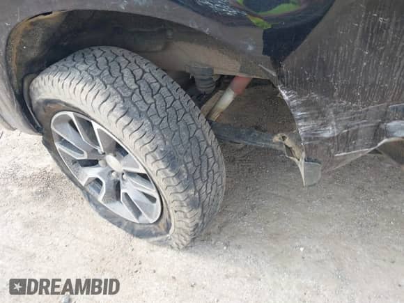 2021 Chevrolet Silverado 1500 LT with VIN 3GCUYDED1MG123000, listed as a IAAI auction lot 43157785 with 100,269 mi miles and . Bid and sale history available at DreamBid. Image 19.