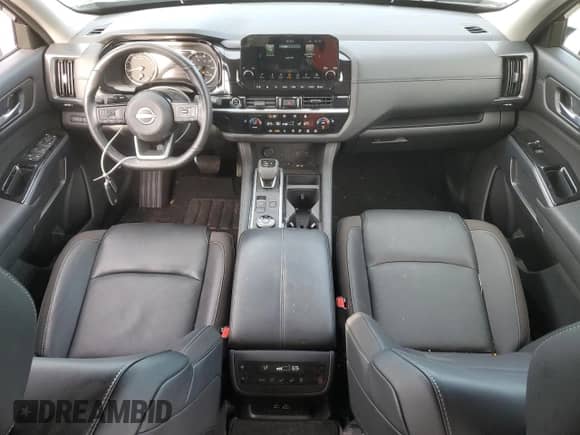 2024 Nissan Pathfinder SL with VIN 5N1DR3CC0RC304290, listed as a Copart auction lot 71199015 with 9,440 mi miles and Salvage title. Bid and sale history available at DreamBid. Image 8.