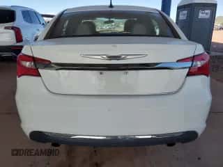 2013 Chrysler 200 Touring with VIN 1C3CCBBG0DN527477, listed as a Copart auction lot 86184075 with 120,113 mi miles and Clean title. Bid and sale history available at DreamBid. Image 6.