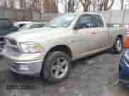 2011 Ram 1500 SLT z VIN 1D7RV1GT5BS516785, wystawiony jako IAAI lot #41369434 z przebiegiem 150 283 mil mil oraz . Historia ofert i sprzedaży dostępna na DreamBid. Obrazek 2.