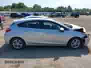 2017 Chevrolet Cruze LT с VIN 3G1BE6SM4HS561277, выставлен на аукционе IAAI как лот 42692594 с пробегом 129 105 миль миль и . История ставок и продаж доступна на DreamBid. Изображение 12.