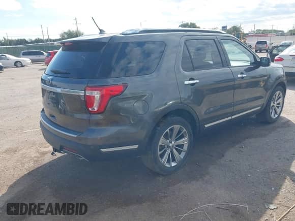 2018 Ford Explorer Limited z VIN 1FM5K7F87JGA70833, wystawiony jako IAAI lot #43398215 z przebiegiem 80 394 mil mil oraz . Historia ofert i sprzedaży dostępna na DreamBid. Obrazek 4.