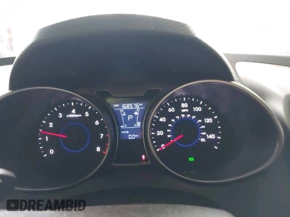 2013 Hyundai Veloster w/Gray Int z VIN KMHTC6AD0DU095730, wystawiony jako IAAI lot #42423809 z przebiegiem 168 576 mil mil oraz . Historia ofert i sprzedaży dostępna na DreamBid. Obrazek 7.