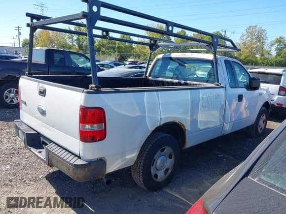 2007 Ford F-150 XL with VIN 1FTRF12207KB62557, listed as a IAAI auction lot 43443386 with 222,639 mi miles and . Bid and sale history available at DreamBid. Image 4.