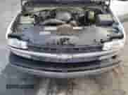 2001 Chevrolet Silverado 2500 LS с VIN 1GCGK29UX1Z109279, выставлен на аукционе Copart как лот 76241124 с пробегом 207 632 миль миль и На запчасти • Non repairable. История ставок и продаж доступна на DreamBid. Изображение 11.