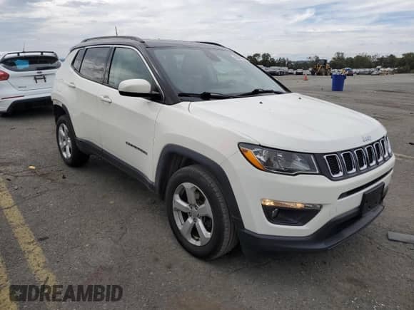 2018 Jeep Compass Latitude with VIN 3C4NJDBB9JT251810, listed as a Copart auction lot 80884855 with 69,847 mi miles and Salvage title. Bid and sale history available at DreamBid. Image 4.