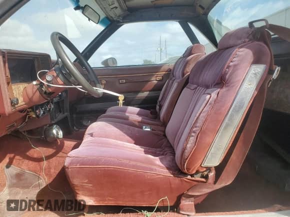 1982 Chevrolet El Camino с VIN 1GCCW80HXCR198571, выставлен на аукционе Copart как лот 77004474 с пробегом 70 899 миль миль и Списание • Salvage title. История ставок и продаж доступна на DreamBid. Изображение 7.
