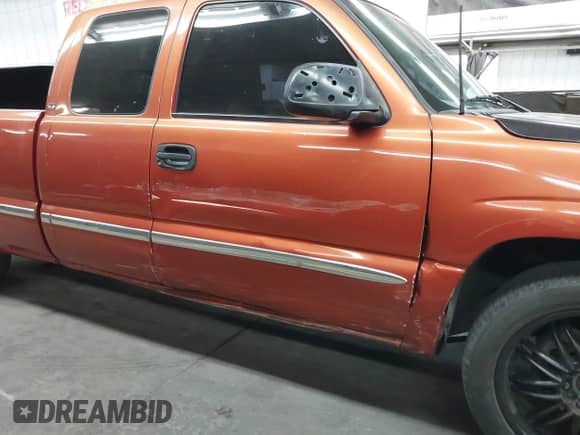 2001 GMC Sierra 1500 SLE с VIN 1GTEC19T11Z172437, выставлен на аукционе IAAI как лот 42549447 с пробегом 162 329 миль миль и . История ставок и продаж доступна на DreamBid. Изображение 6.