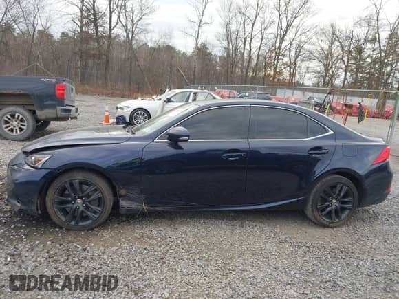 2018 Lexus IS 300 z VIN JTHC81D25J5033053, wystawiony jako IAAI lot #40852465 z przebiegiem 77 892 mil mil oraz . Historia ofert i sprzedaży dostępna na DreamBid. Obrazek 14.