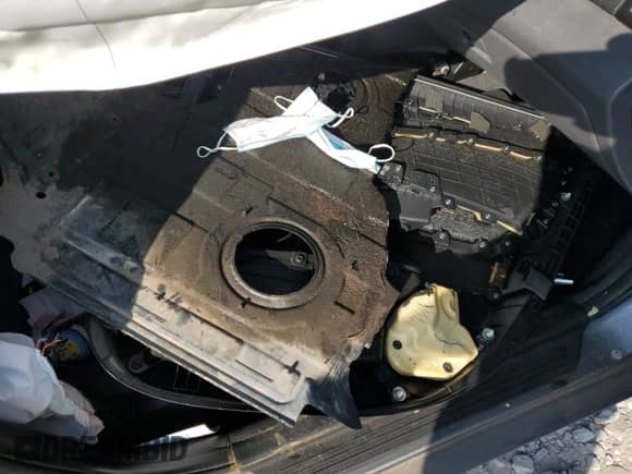 2013 Hyundai Sonata SE с VIN 5NPEC4AC9DH761552, выставлен на аукционе Copart как лот 69834225 с пробегом 126 296 миль миль и Списание • Salvage title. История ставок и продаж доступна на DreamBid. Изображение 12.