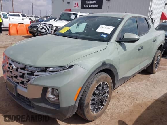 2023 Hyundai Santa Cruz SE с VIN 5NTJADAE6PH053710, выставлен на аукционе IAAI как лот 42103052 с пробегом 41 794 миль миль и . История ставок и продаж доступна на DreamBid. Изображение 2.