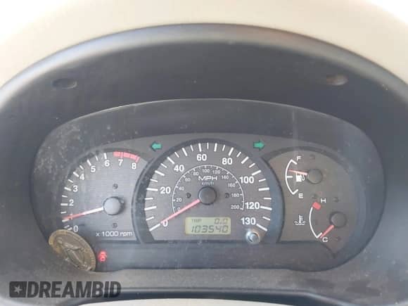 2002 Hyundai Accent GL z VIN KMHCG45C42U375352, wystawiony jako IAAI lot #42699297 z przebiegiem 103 540 mil mil oraz . Historia ofert i sprzedaży dostępna na DreamBid. Obrazek 7.