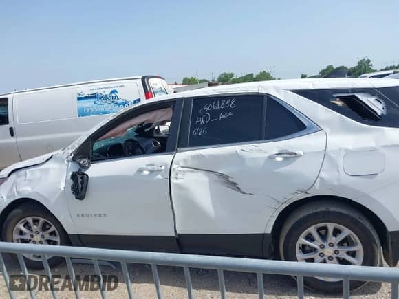 2021 Chevrolet Equinox LT with VIN 3GNAXKEV6MS163337, listed as a IAAI auction lot 42619326 with 29,395 mi miles and . Bid and sale history available at DreamBid. Image 14.
