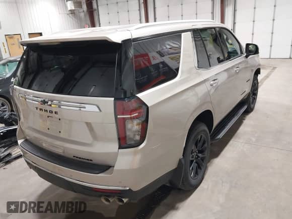 2023 Chevrolet Tahoe Premier с VIN 1GNSKSKL7PR430420, выставлен на аукционе IAAI как лот 42788417 с пробегом 35 441 миль миль и . История ставок и продаж доступна на DreamBid. Изображение 4.