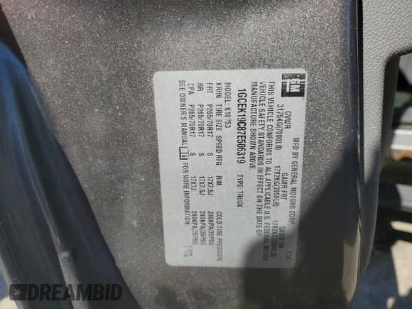 2007 Chevrolet Silverado 1500 Work Truck с VIN 1GCEK19C87E506319, выставлен на аукционе Copart как лот 48012335 с пробегом 206 815 миль миль и Списание • Salvage title. История ставок и продаж доступна на DreamBid. Изображение 14.