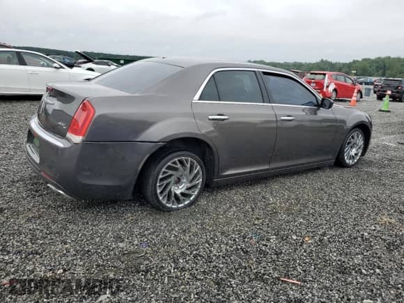2015 Chrysler 300 C с VIN 2C3CCAEG1FH749396, выставлен на аукционе Copart как лот 67827215 с пробегом 201 331 миль миль и Списание • Salvage title. История ставок и продаж доступна на DreamBid. Изображение 3.