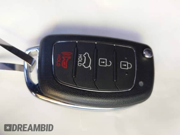 2016 Hyundai Santa Fe with VIN 5XYZT3LB6GG334051, listed as a IAAI auction lot 43110895 with 129,029 mi miles and . Bid and sale history available at DreamBid. Image 11.