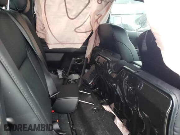2020 Toyota Tacoma SR5 с VIN 5TFDZ5BNXLX050431, выставлен на аукционе Copart как лот 81043815 с пробегом Не указан миль и На запчасти • Non repairable. История ставок и продаж доступна на DreamBid. Изображение 10.