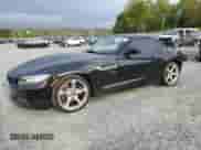 2016 BMW Z4 sDrive28i с VIN WBALL5C50GP557837, выставлен на аукционе Copart как лот 51038615 с пробегом 59 878 миль миль и Списание • Salvage title. История ставок и продаж доступна на DreamBid. Изображение 1.