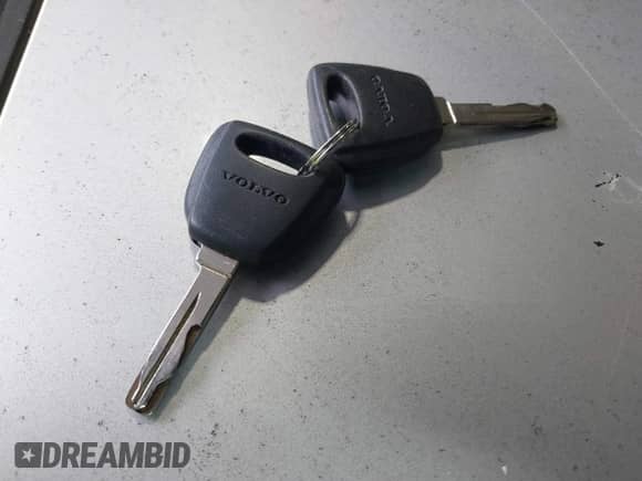 2004 Volvo S60 с VIN YV1RS61T842335279, выставлен на аукционе IAAI как лот 43434809 с пробегом 164 066 миль миль и . История ставок и продаж доступна на DreamBid. Изображение 11.
