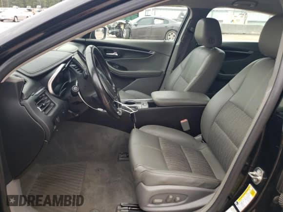 2017 Chevrolet Impala LT с VIN 2G1105S34H9162118, выставлен на аукционе Copart как лот 84043515 с пробегом 113 693 миль миль и Списание • Salvage title. История ставок и продаж доступна на DreamBid. Изображение 7.