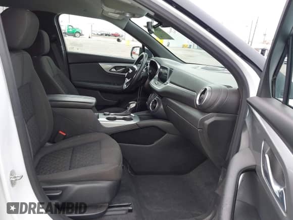 2020 Chevrolet Blazer LT с VIN 3GNKBCR48LS659930, выставлен на аукционе IAAI как лот 42500308 с пробегом 40 287 миль миль и . История ставок и продаж доступна на DreamBid. Изображение 5.