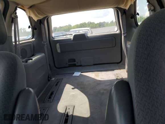 2006 Dodge Caravan SE with VIN 1D4GP25B76B603723, listed as a Copart auction lot 61932945 with 142,471 mi miles and Non repairable. Bid and sale history available at DreamBid. Image 10.