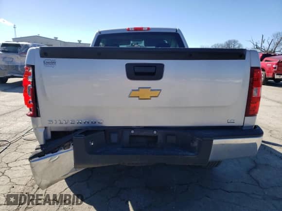 2013 Chevrolet Silverado 1500 Work Truck z VIN 1GCNCPEX3DZ207639, wystawiony jako Copart lot #46186205 z przebiegiem 90 411 mil mil oraz Szkoda całkowita • Salvage title. Historia ofert i sprzedaży dostępna na DreamBid. Obrazek 6.