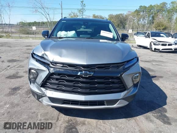 2025 Chevrolet Blazer LT with VIN 3GNKBCR43SS167613, listed as a IAAI auction lot 41838459 with 135 mi miles and . Bid and sale history available at DreamBid. Image 12.