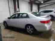 2005 Honda Accord LX with VIN 1HGCM55455A102648, listed as a Copart auction lot 85586495 with 215,817 mi miles and Salvage title. Bid and sale history available at DreamBid. Image 2.