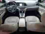 2017 Hyundai Elantra SE z VIN KMHD84LF3HU065183, wystawiony jako Copart lot #81093235 z przebiegiem 134 696 mil mil oraz Szkoda całkowita • Salvage title. Historia ofert i sprzedaży dostępna na DreamBid. Obrazek 8.