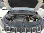 2019 Jeep Compass Altitude z VIN 3C4NJCBBXKT711522, wystawiony jako Copart lot #82715655 z przebiegiem 128 723 mil mil oraz Czysty tytuł • Clean title. Historia ofert i sprzedaży dostępna na DreamBid. Obrazek 12.