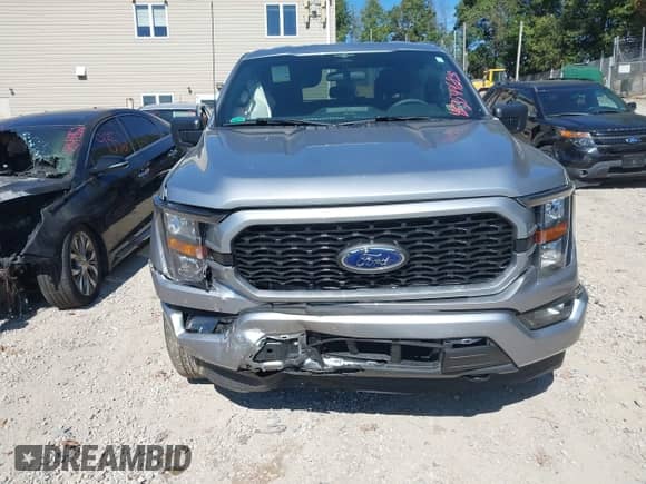 2023 Ford F-150 XL z VIN 1FTEW1EP7PFA21337, wystawiony jako IAAI lot #43354483 z przebiegiem 21 465 mil mil oraz . Historia ofert i sprzedaży dostępna na DreamBid. Obrazek 12.