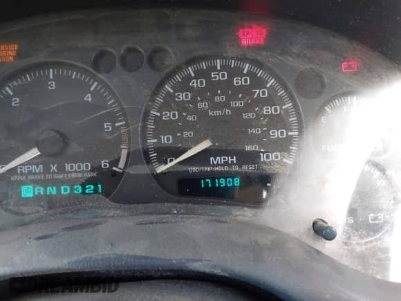 2002 Chevrolet S-10 LS z VIN 1GCDT13WX2K118031, wystawiony jako IAAI lot #43541734 z przebiegiem 171 908 mil mil oraz . Historia ofert i sprzedaży dostępna na DreamBid. Obrazek 7.