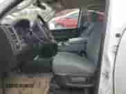 2020 Ram 1500 Tradesman z VIN 3C6RR7KT3LG131525, wystawiony jako Copart lot #89076575 z przebiegiem 95 218 mil mil oraz Szkoda całkowita • Salvage title. Historia ofert i sprzedaży dostępna na DreamBid. Obrazek 7.