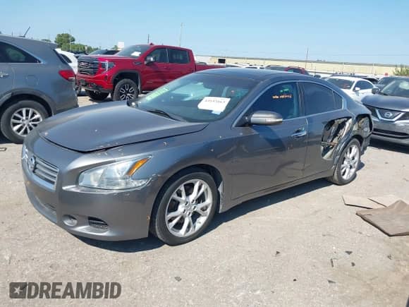 2014 Nissan Maxima SV z VIN 1N4AA5AP7EC488689, wystawiony jako IAAI lot #43153163 z przebiegiem 238 142 mil mil oraz . Historia ofert i sprzedaży dostępna na DreamBid. Obrazek 2.