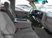 2005 Chevrolet Tahoe LS с VIN 1GNEC13V25R204089, выставлен на аукционе IAAI как лот 41075336 с пробегом 164 937 миль миль и . История ставок и продаж доступна на DreamBid. Изображение 5.