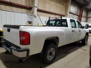 2013 Chevrolet Silverado 2500HD Work Truck z VIN 1GC1KVC86DF232604, wystawiony jako Copart lot #87290365 z przebiegiem 89 758 mil mil oraz Czysty tytuł • Clean title. Historia ofert i sprzedaży dostępna na DreamBid. Obrazek 3.