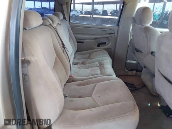 2006 GMC Sierra 1500 SL z VIN 2GTEC13V261282441, wystawiony jako IAAI lot #41799896 z przebiegiem 274 960 mil mil oraz . Historia ofert i sprzedaży dostępna na DreamBid. Obrazek 8.