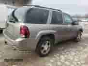 2009 Chevrolet TrailBlazer 1LT z VIN 1GNDT33S792103240, wystawiony jako Copart lot #86699524 z przebiegiem 213 107 mil mil oraz Szkoda całkowita • Salvage title. Historia ofert i sprzedaży dostępna na DreamBid. Obrazek 3.