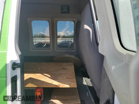 2012 Ford Econoline Cargo Commercial z VIN 1FTNS2EW6CDA08903, wystawiony jako Copart lot #70480015 z przebiegiem 93 137 mil mil oraz Czysty tytuł • Clean title. Historia ofert i sprzedaży dostępna na DreamBid. Obrazek 11.