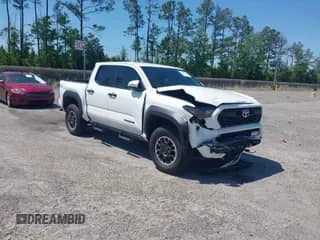 2024 Toyota Tacoma SR5 with VIN 3TYLB5JNXRT041930, listed as a IAAI auction lot 41090783 with 1,237 mi miles and . Bid and sale history available at DreamBid. Image 1.