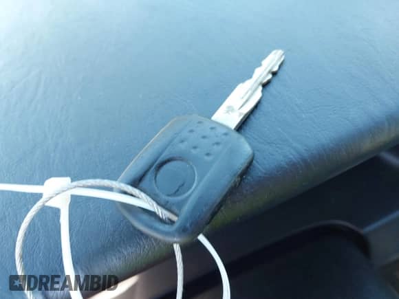 2007 Mercury Mariner Premier with VIN 4M2CU97127KJ20444, listed as a IAAI auction lot 40810464 with 163,702 mi miles and . Bid and sale history available at DreamBid. Image 11.