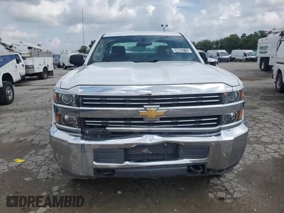 2018 Chevrolet Silverado 2500HD Work Truck z VIN 1GC2CUEG5JZ150745, wystawiony jako Copart lot #59665775 z przebiegiem 168 931 mil mil oraz Czysty tytuł • Clean title. Historia ofert i sprzedaży dostępna na DreamBid. Obrazek 5.